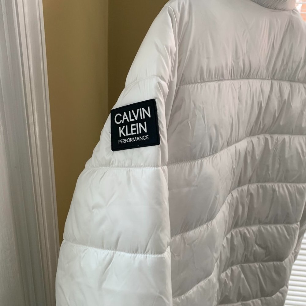 Calvin Klein Performance NWT, SIZE MEDIUM - Picture 3 of 14